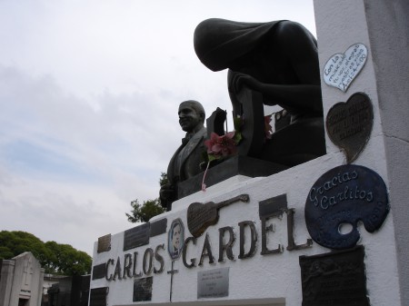 Carlos Gardel's Tomb, Chacarita Cemetery