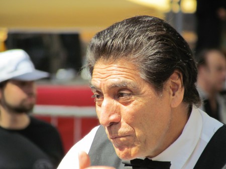 A contestant, Waiter's Race, Buenos Aires