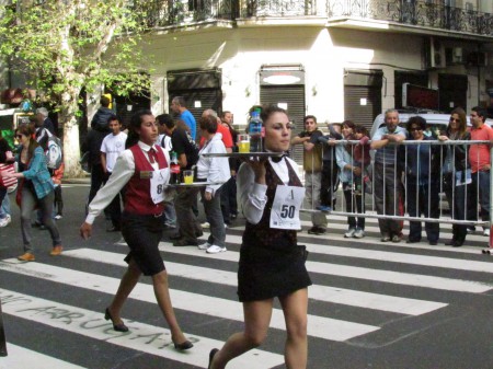 Waiter's Race, Buenos Aires