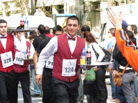 Waiter's Race, Buenos Aires