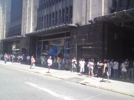 SUBE Queue in Abasto