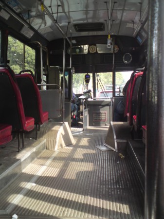 An empty 115 leaving Retiro